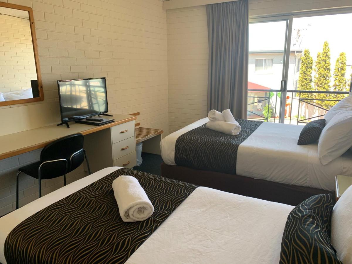 Crest Motor Inn Queanbeyan Eksteriør billede