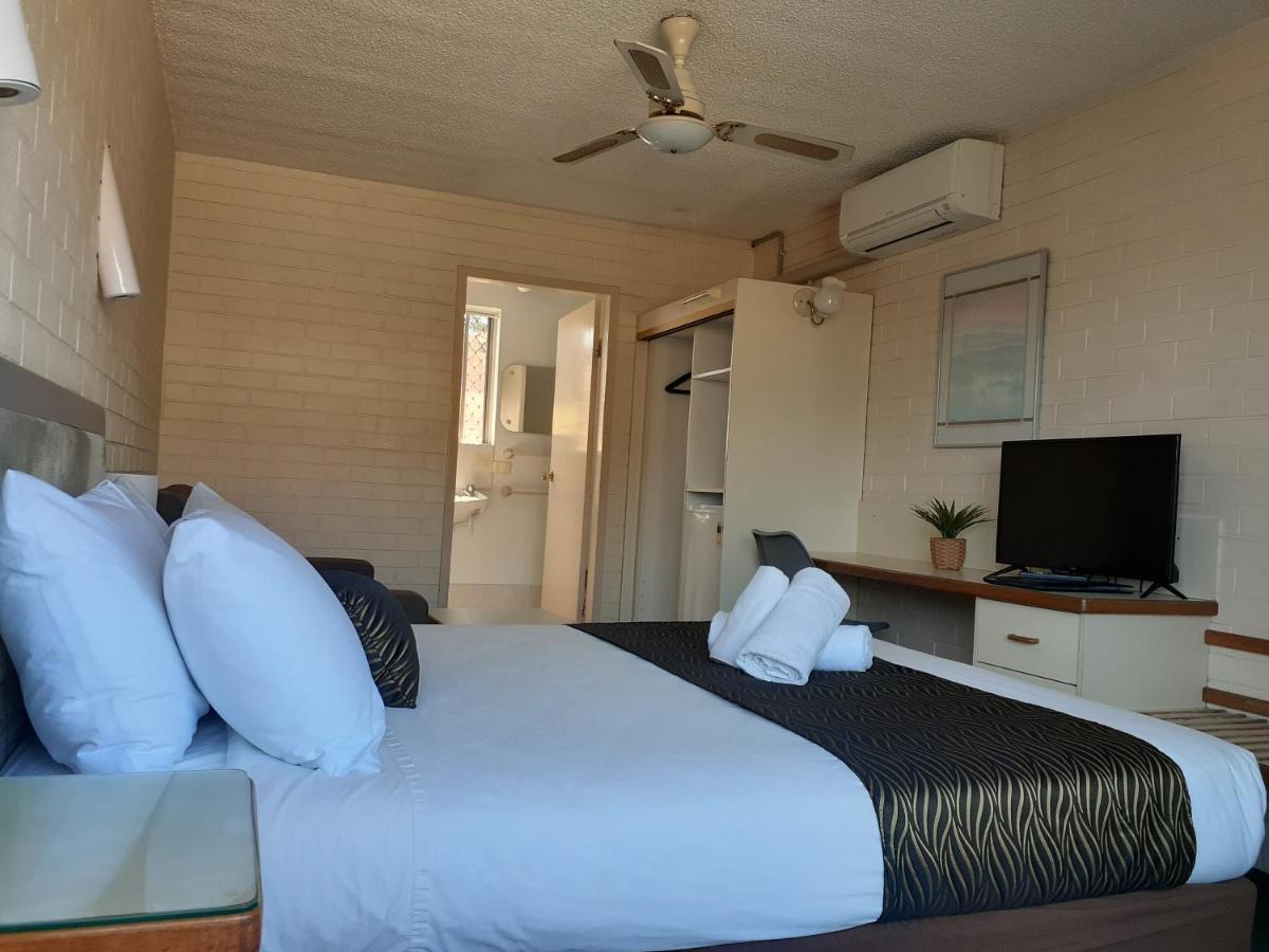 Crest Motor Inn Queanbeyan Eksteriør billede