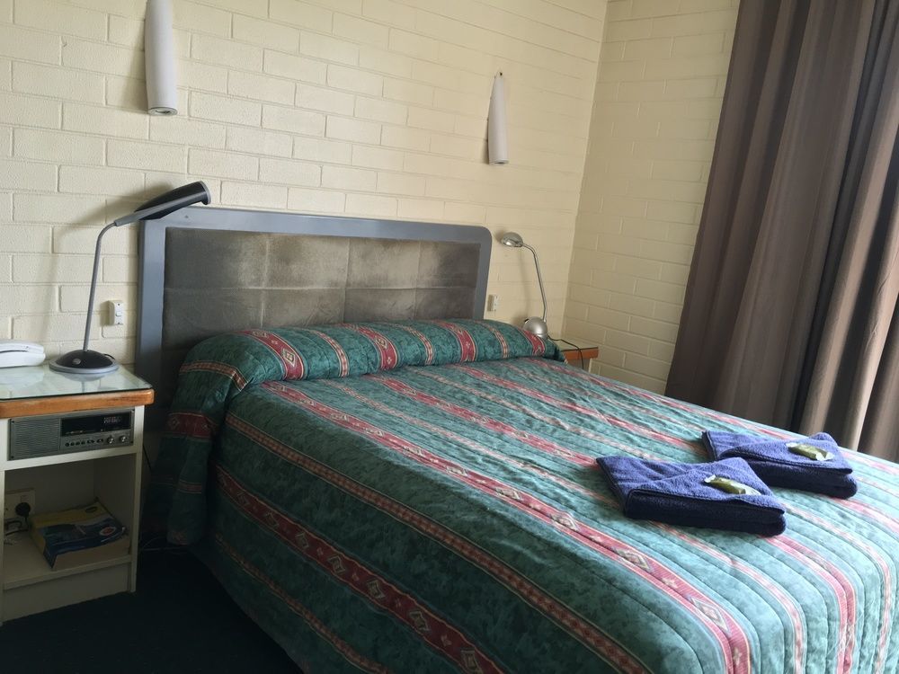 Crest Motor Inn Queanbeyan Eksteriør billede