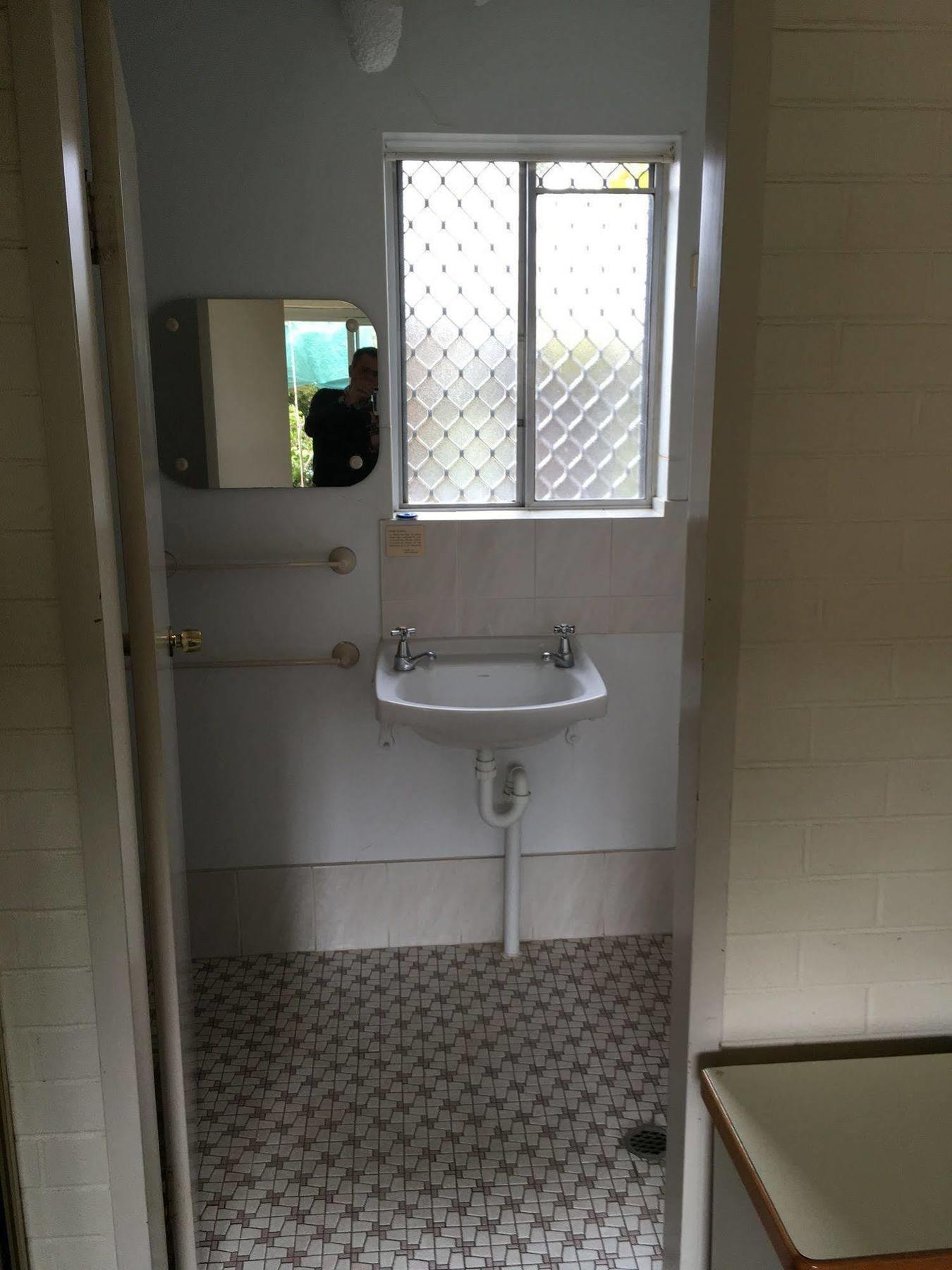 Crest Motor Inn Queanbeyan Eksteriør billede